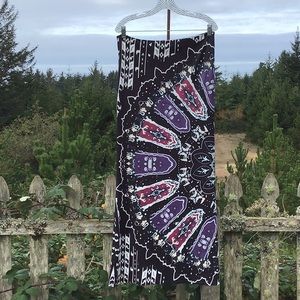 BOHEMIAN MAXI SKIRT SIZE X LARGE 32X42